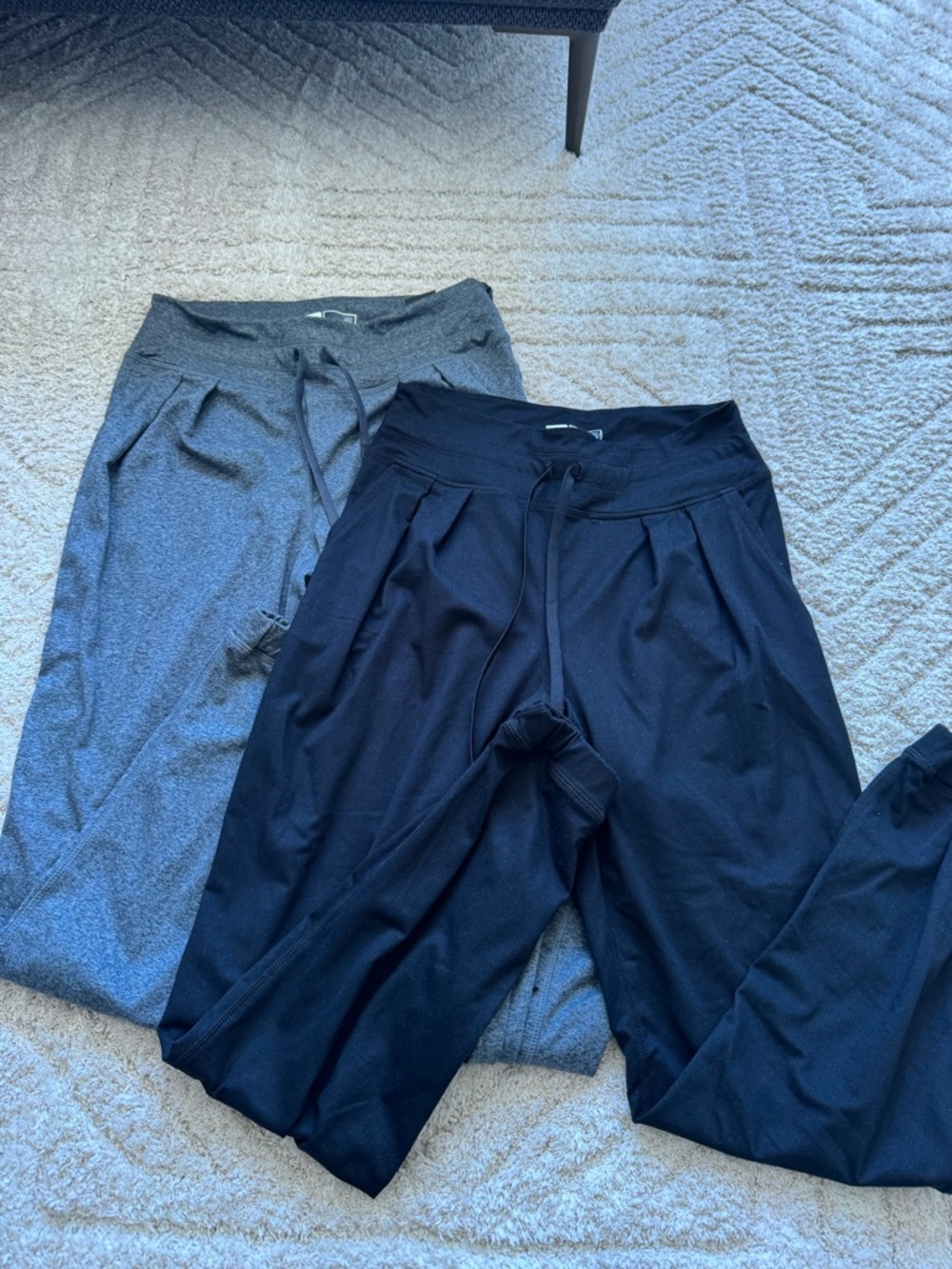 Lole Women's Black & Gray Track Pants Joggers